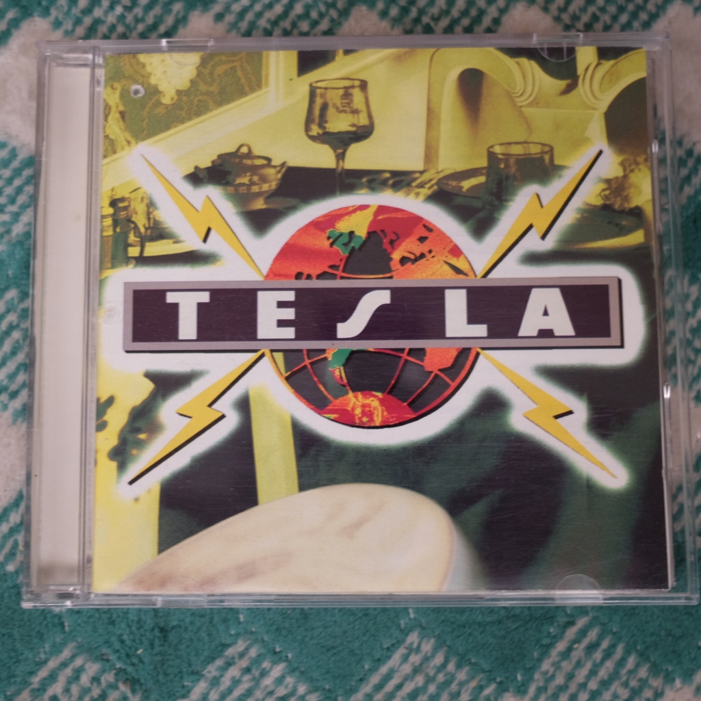 CD TESLA  --  TESLA