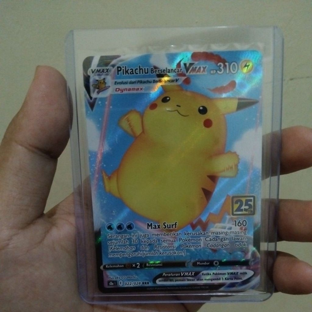 Pikachu Berselancar V Max RRR