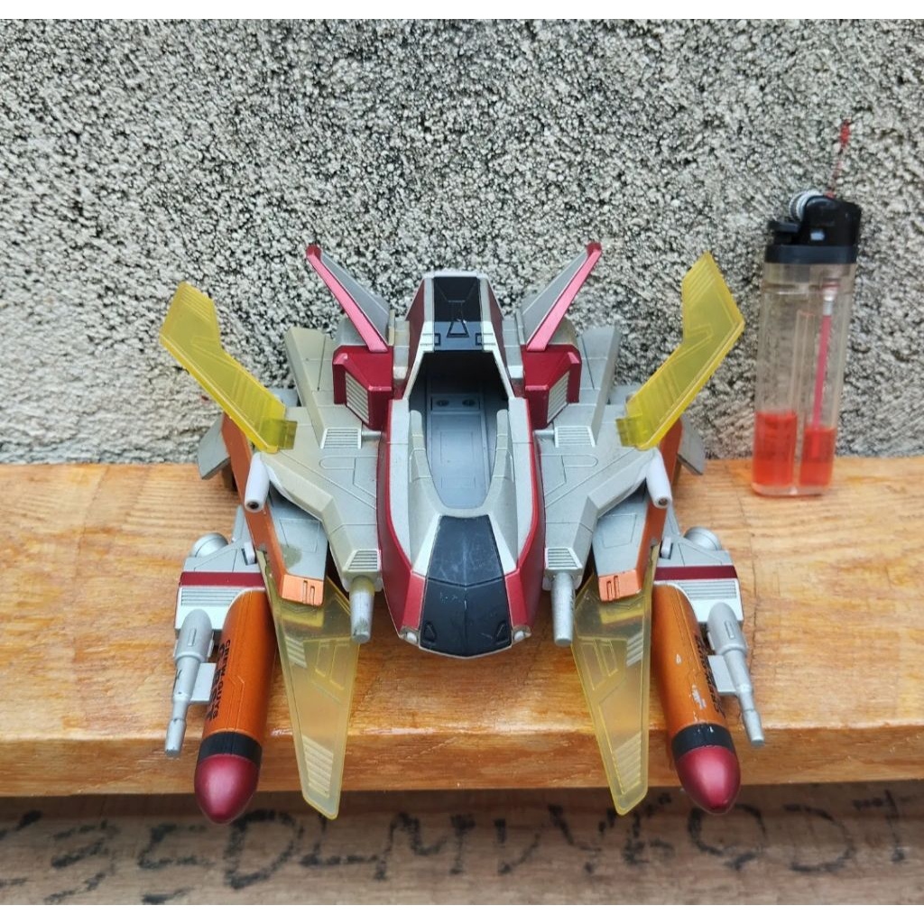 MAINAN PESAWAT ULTRAMAN SERIES HADES MEBIUS FIGHTER BANDAI.