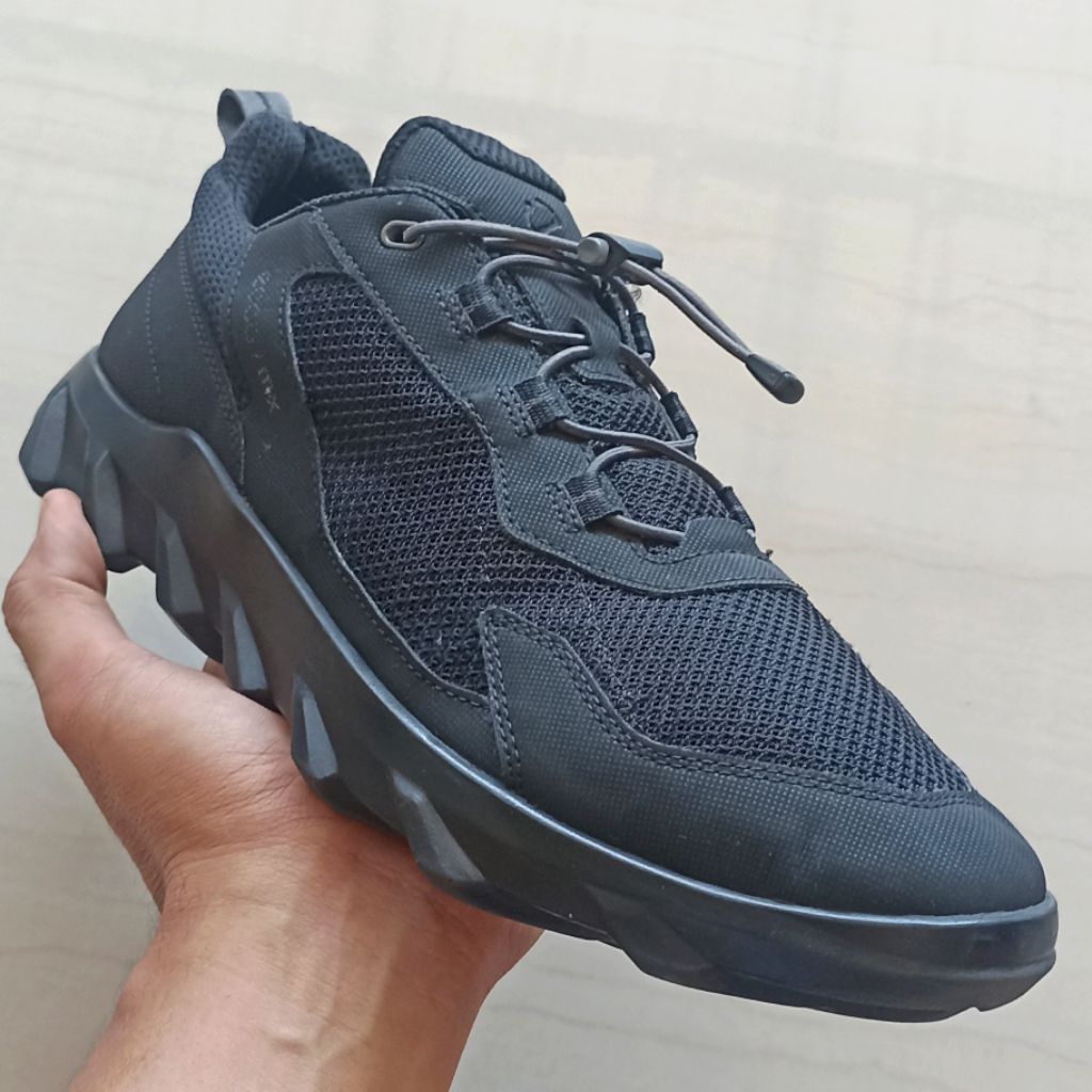 ECCO MX BREATHRU FULLBLACK SNEAKERS