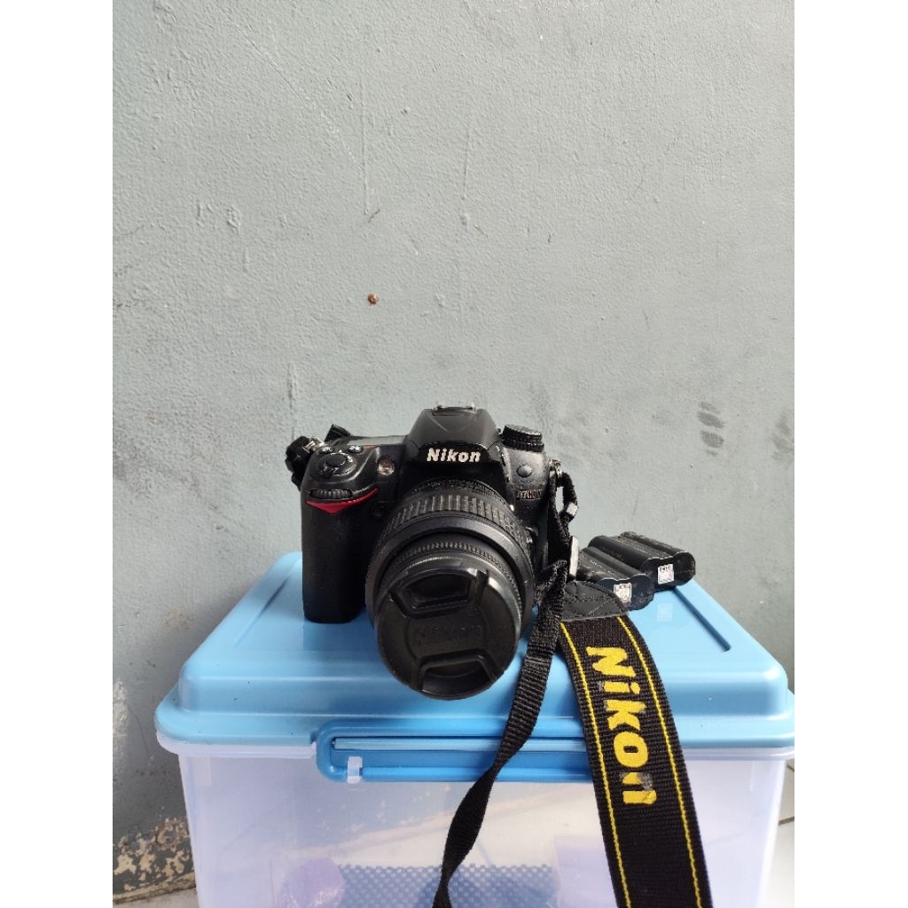 Kamera DSLR Nikon D7000