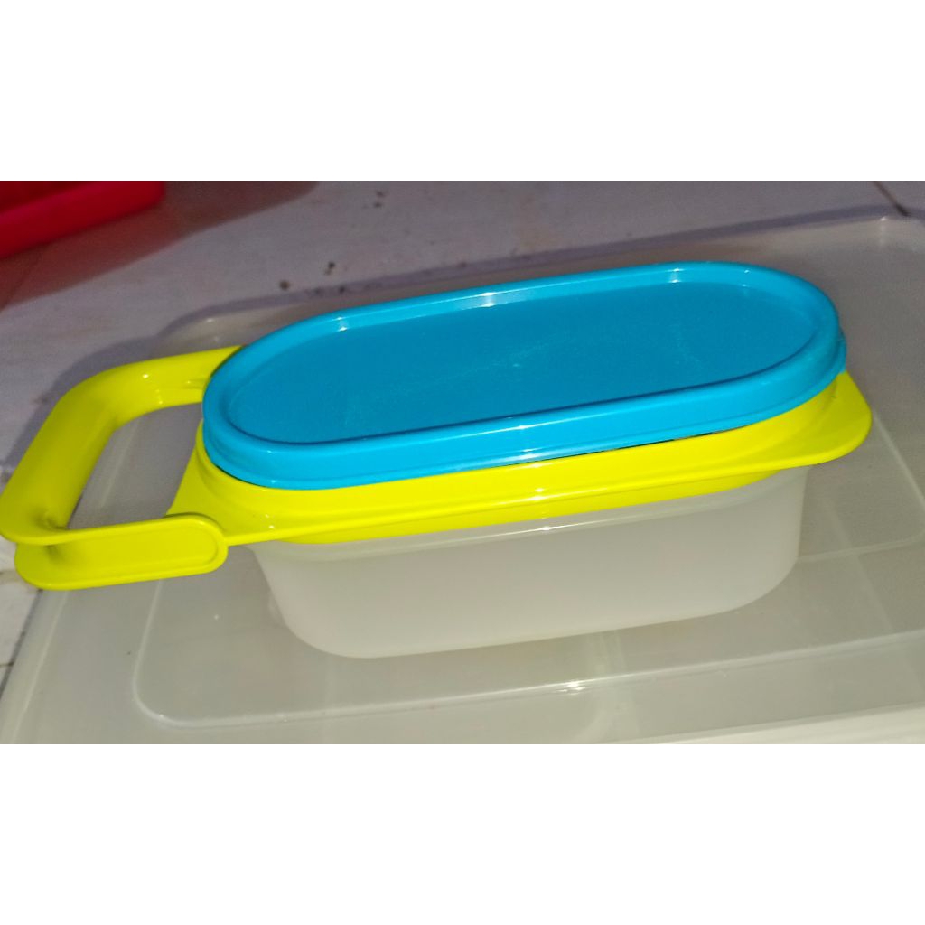 TUPPERWARE HANDY GRATER NEW