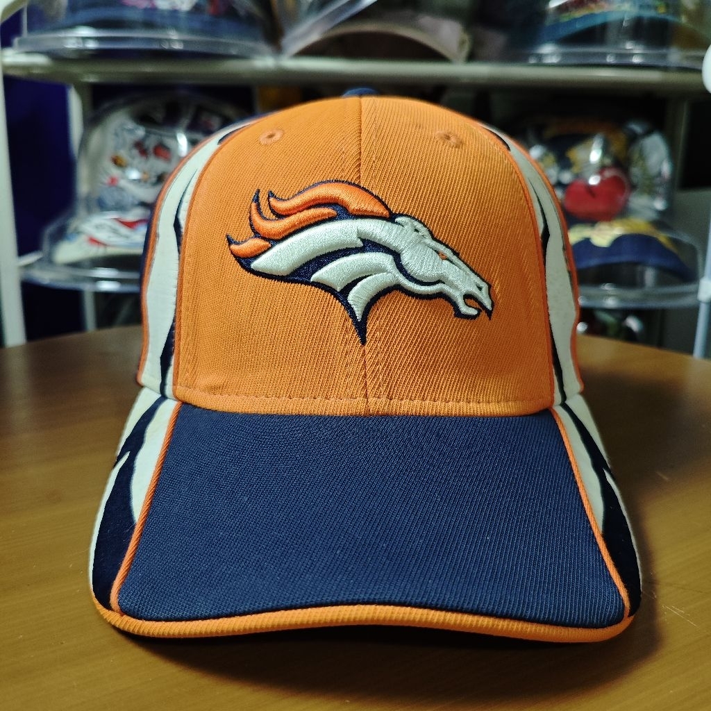 Topi Reebok NFL Denver Broncos Sideline Flex Fit Orange Navy Size 57–59 cm