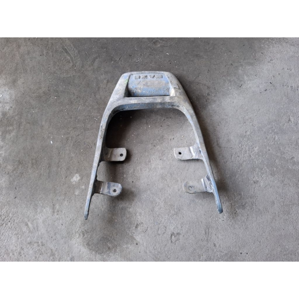 begel behel pegangan jok belakang kawasaki kaze se