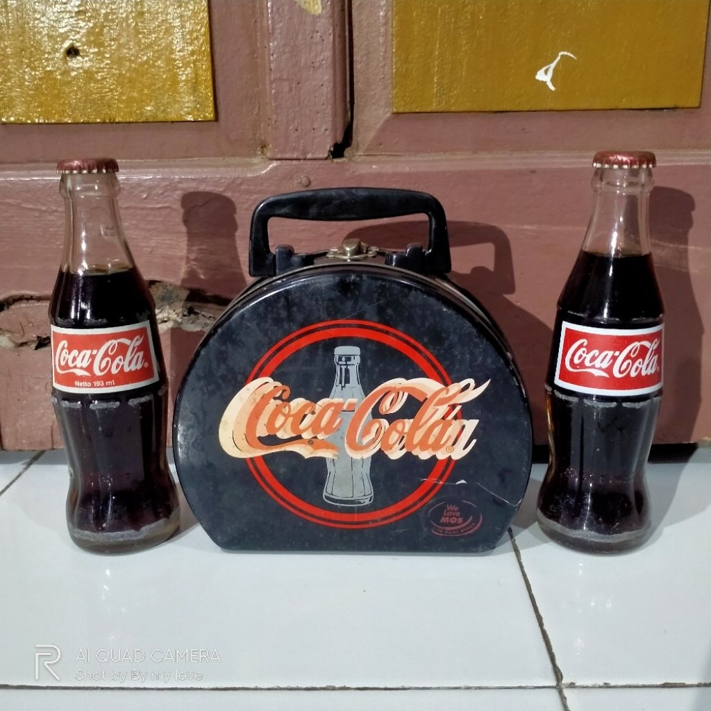 Botol isi coca cola 193ml 2 botol vs Tas coca cola kecil jadul vintaqe