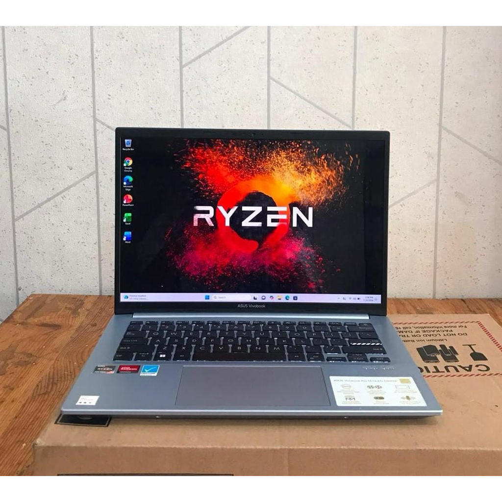Asus VivoBook Pro 14 OLED M3400QA, Amd Ryzen 7 - 5825U, Amd Radeon (TM) Graphics, Ram 16 / 512Gb, La