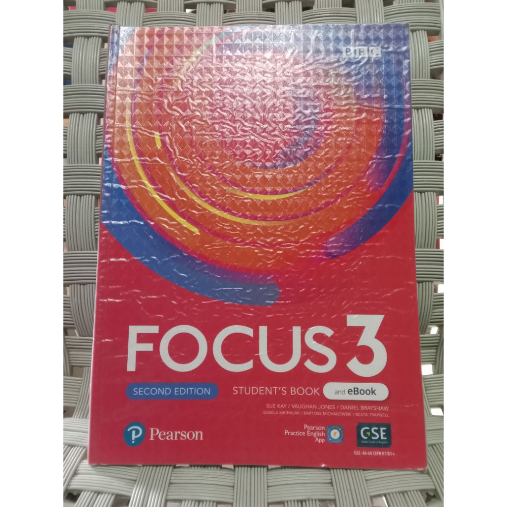 Buku Focus 3 Student's book second edition