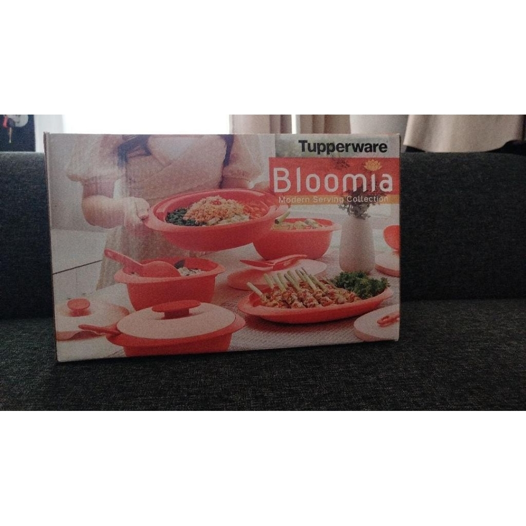TUPPERWARE BLOOMIA 1 SET (NEW)