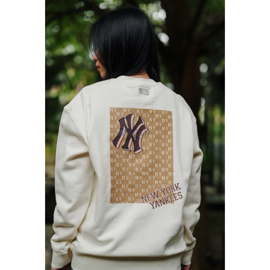 MLB NY New York Yankees Monotive Sweater Cream Original