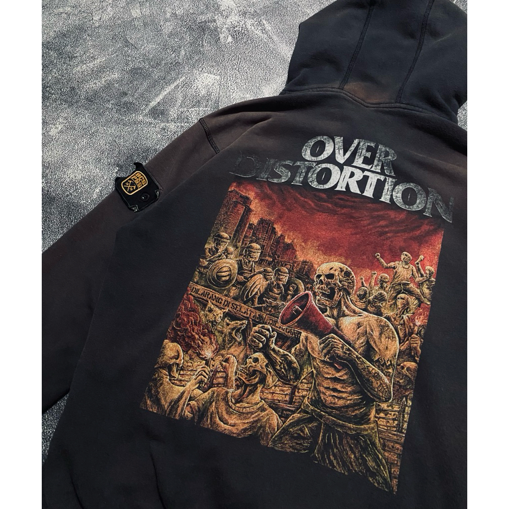 hoodie over distortion