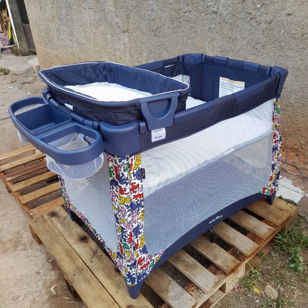 Preloved baby box & bouncer cocolatte x keith haring / baby crib cocolatte x keith
