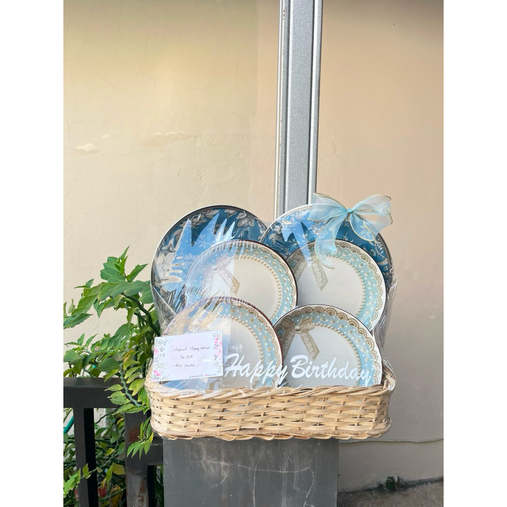 parcel lebaran set piring cantik/parcel piring/parcel murah/parcel semarang