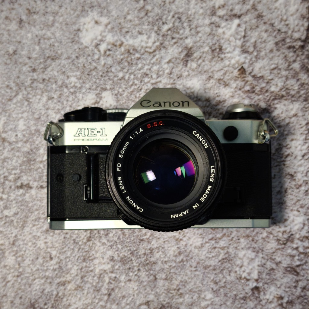 Kamera SLR Analog Canon AE1 Program Lensa FD 50 mm 1.4 SSC