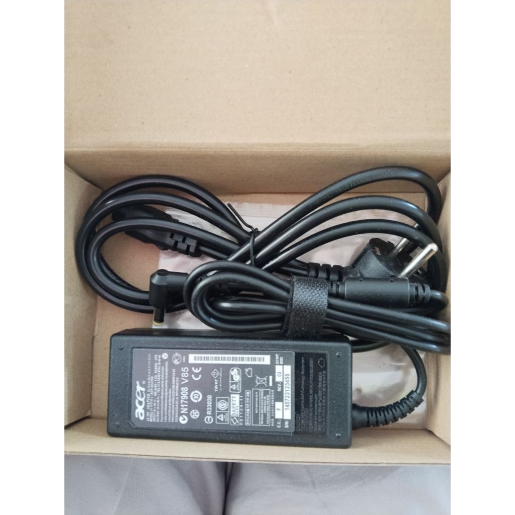 adaptor laptop Acer standar