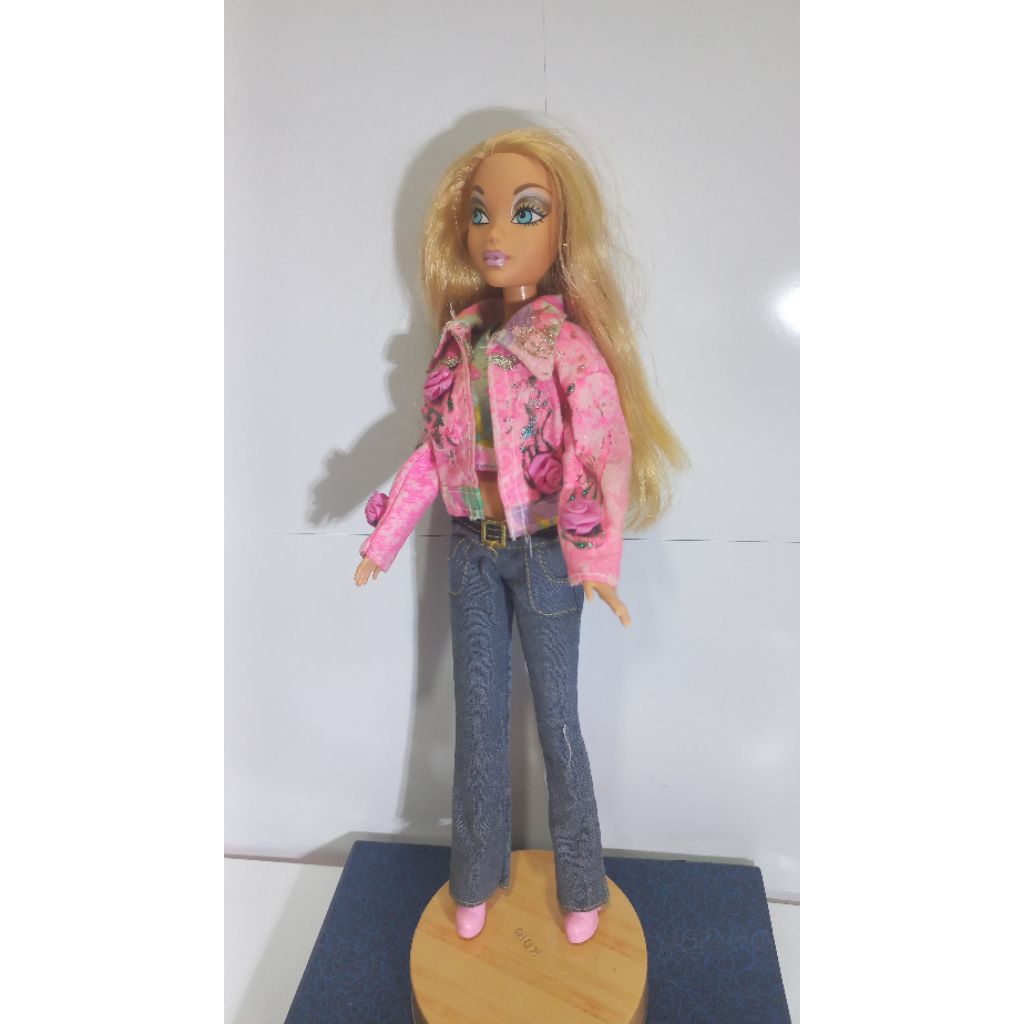 boneka My Scene
