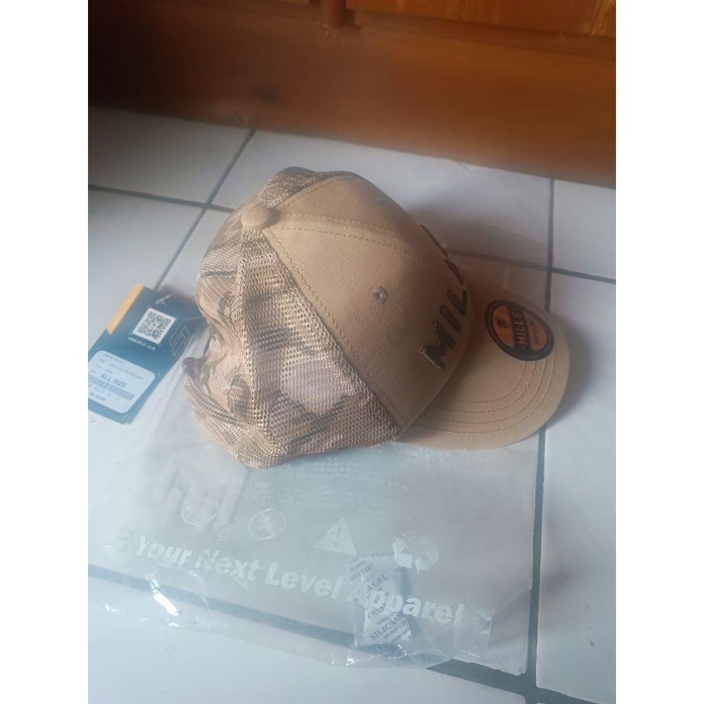 topi trucker mills original