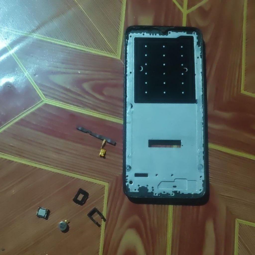 part realme c20 ori copotan backdor tutup belakang frame tulang tengah realme c20 tutup mesin sparep