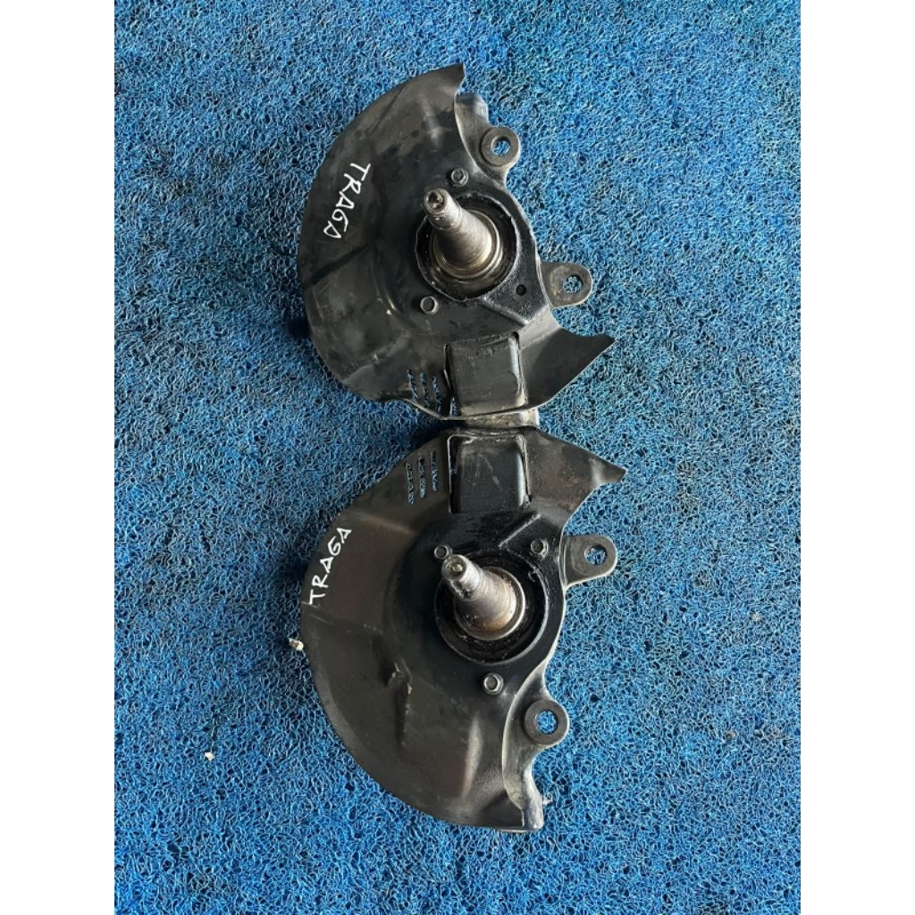 Knuckel Traga Original