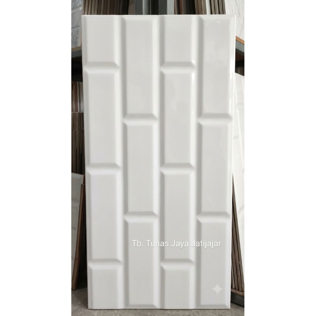 Keramik UNO 30x60cm motif Bata Putih