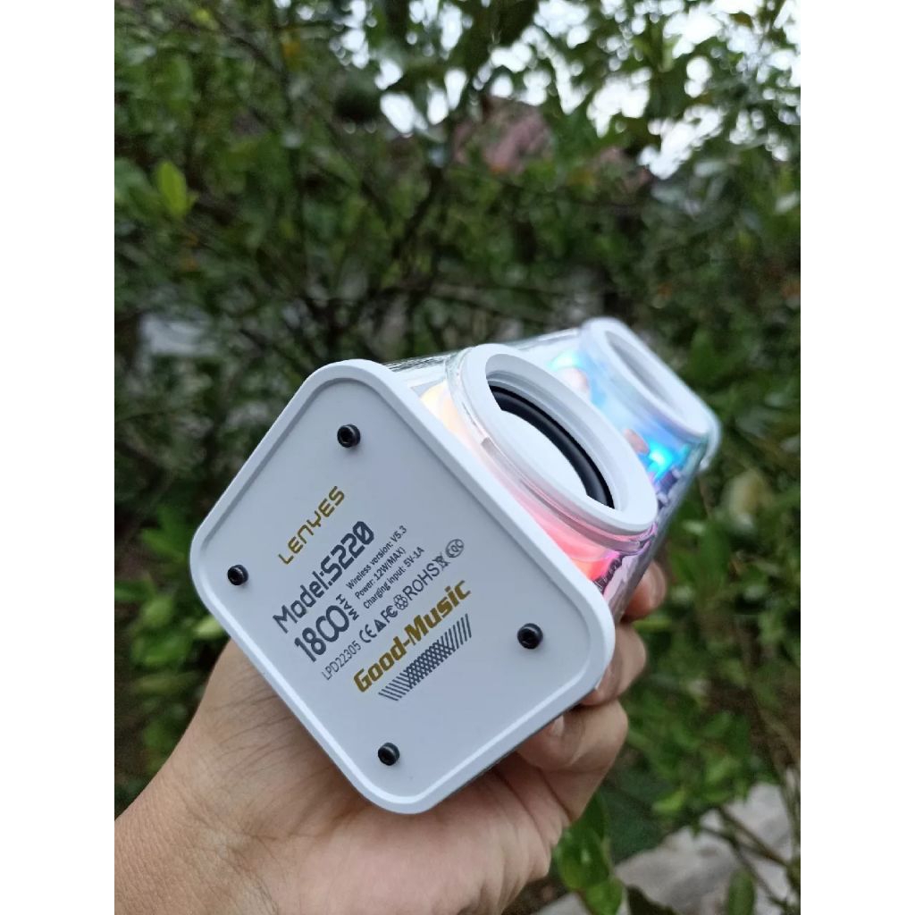 Portable TWS RGB V8 Lights Heavy Bass Music Battery Power Sound Box V8 Boombox Wireless Stereo surro