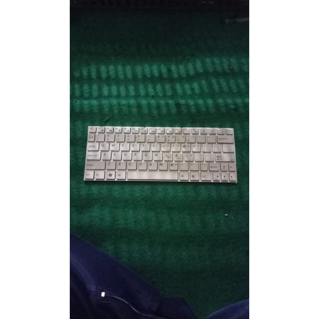 Keyboard lenovo thinkpad t410/t420  Rusak.
