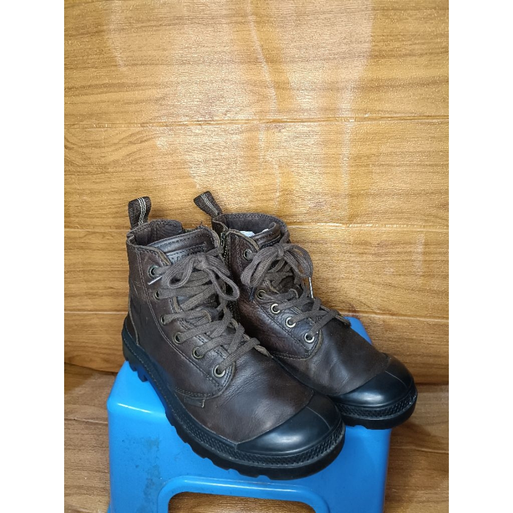 Sepatu Kulit PALLADIUM BOOTs size 36