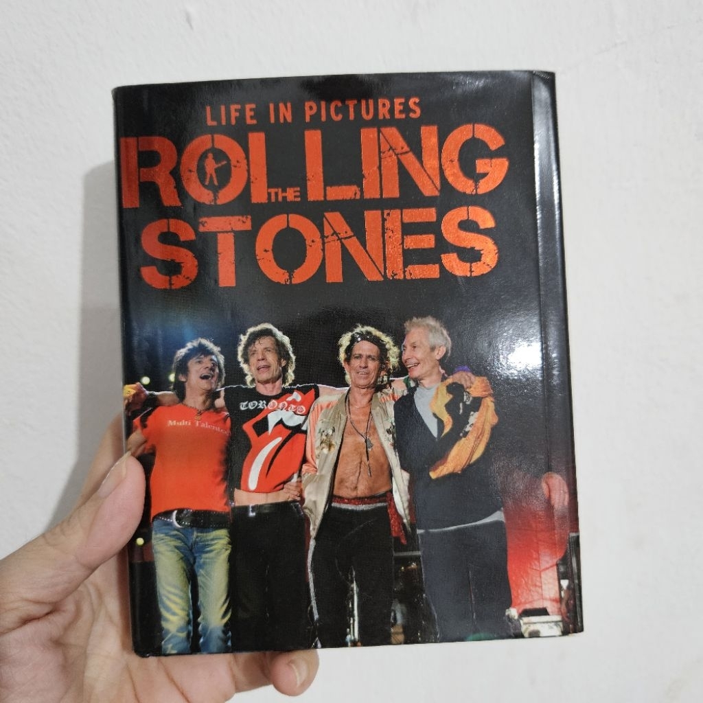 BUKU THE ROLLING STONES LIFE IN PICTURES