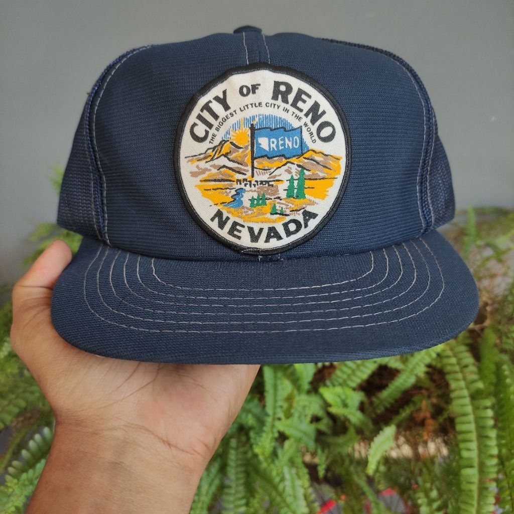 TOPI VINTAGE YOUNGAN RENO PATCH TRUCKER