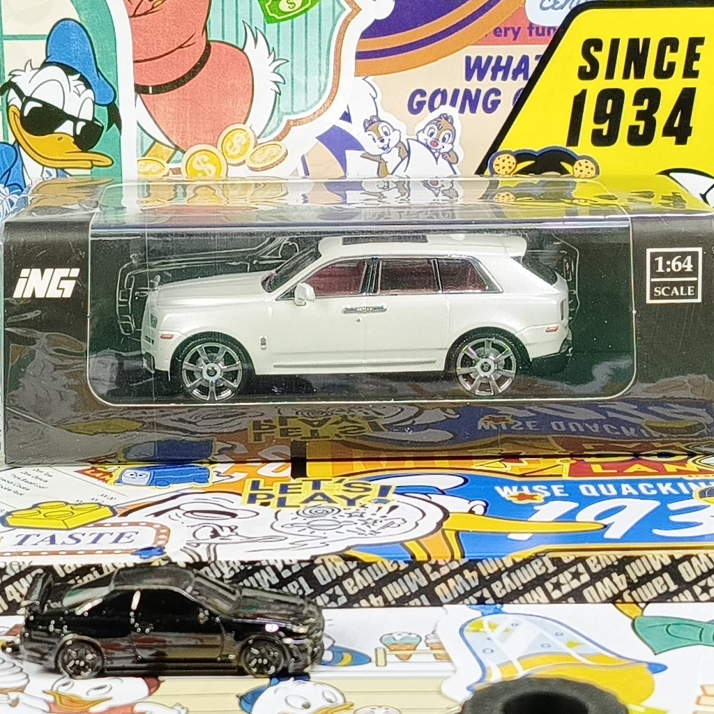 ING Rolls Royce Cullinan white Suv 033 999 diecast 1 64