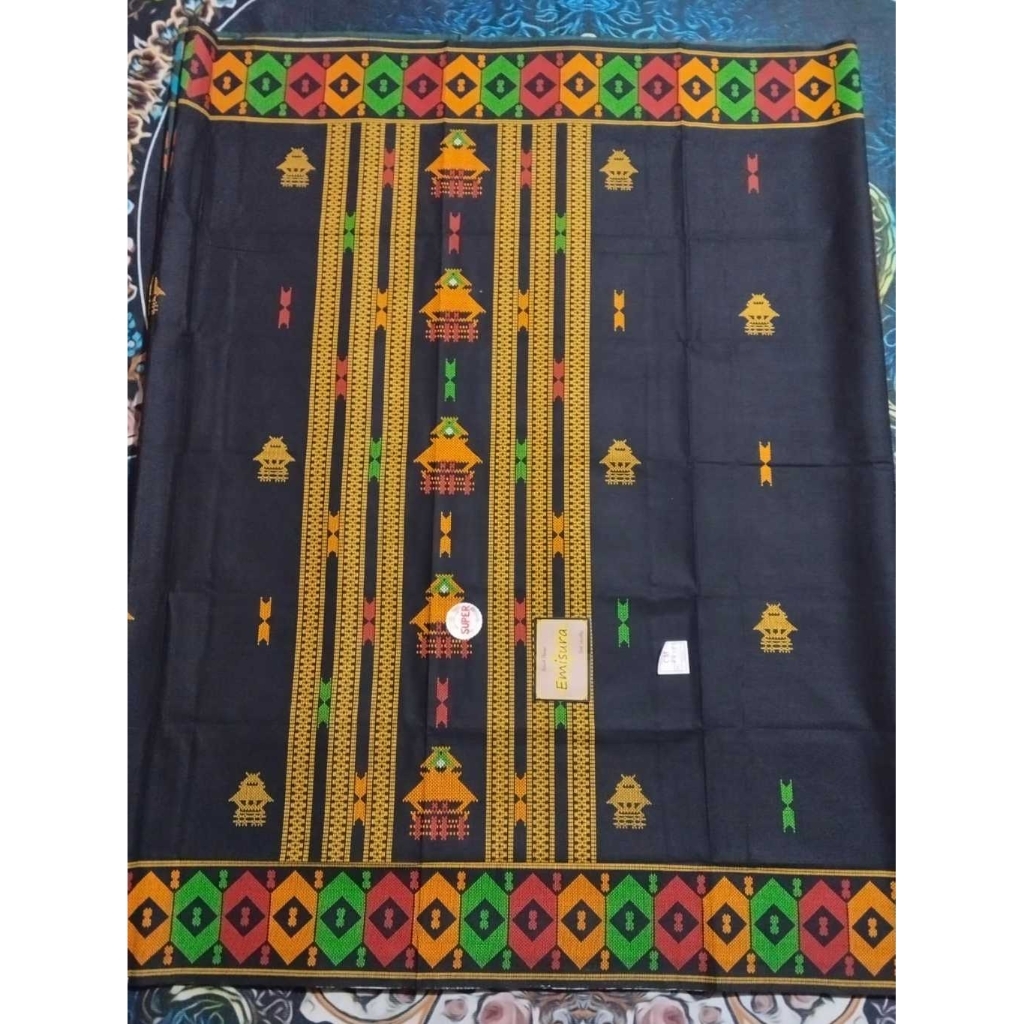 Sarung Karo Emisura