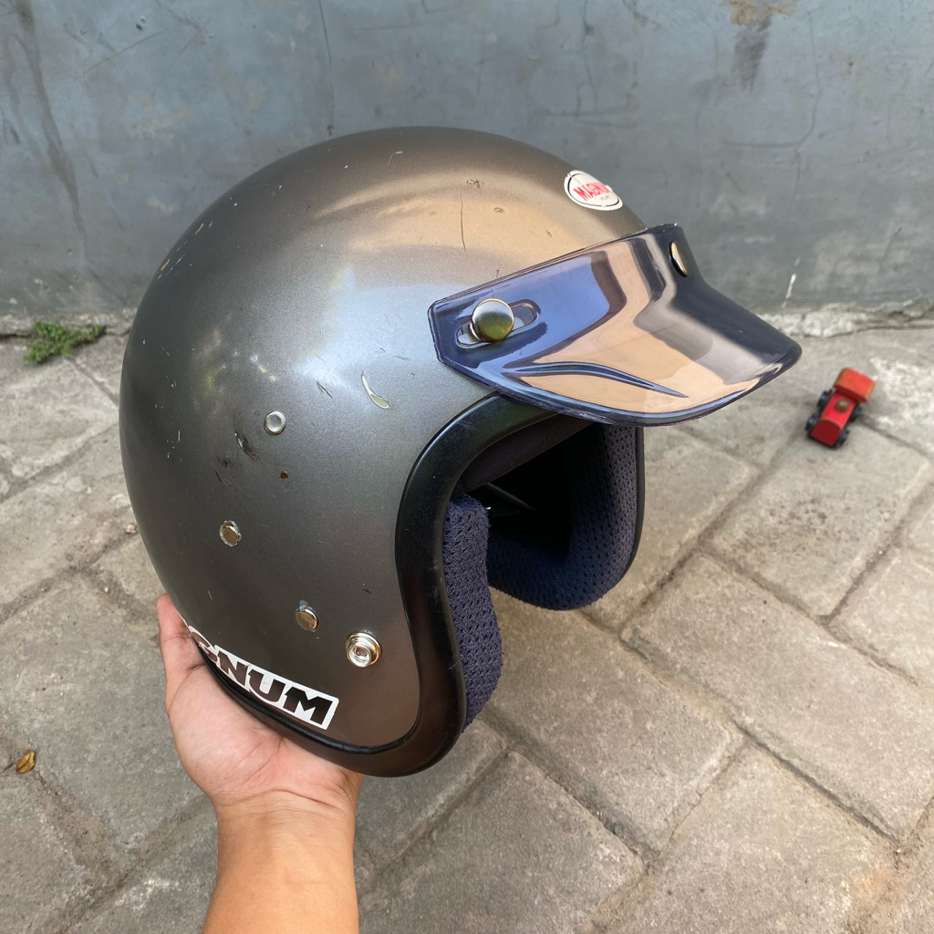 helm magnum malaysia original vintage