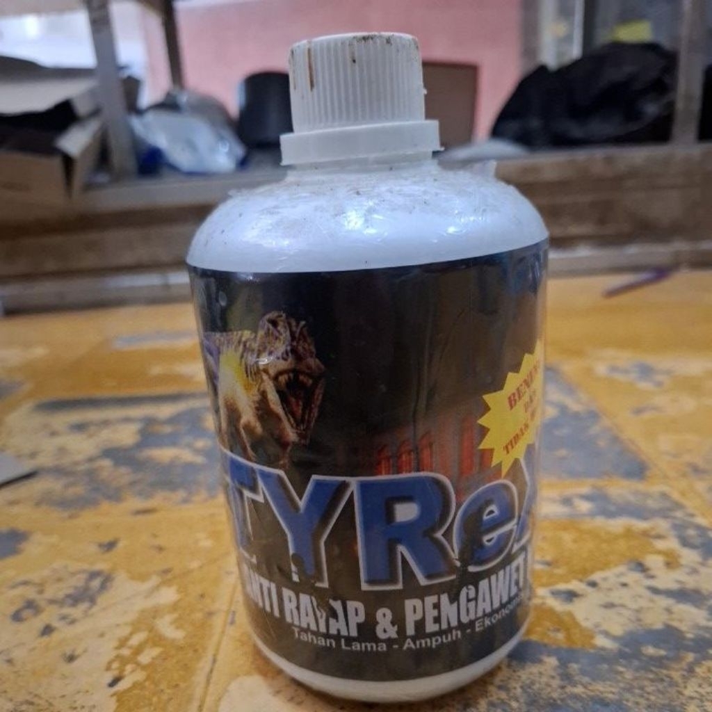 TYREX ANTI RAYAP DAN PENGAWET KAYU TIDAK BERBAU KEMASAN 1 LITER