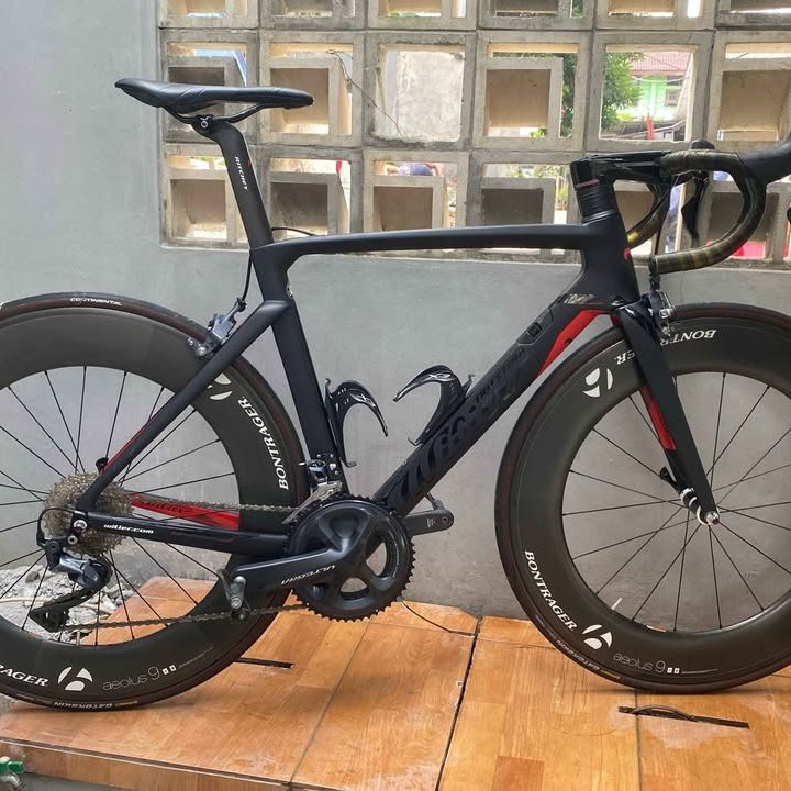 Roadbike Wilier Cento 10 Air Alabarda 2017 size M full carbon