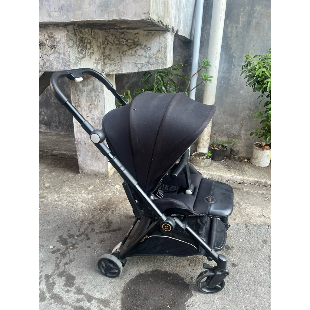 Preloved Stroller Cocolatte Versee