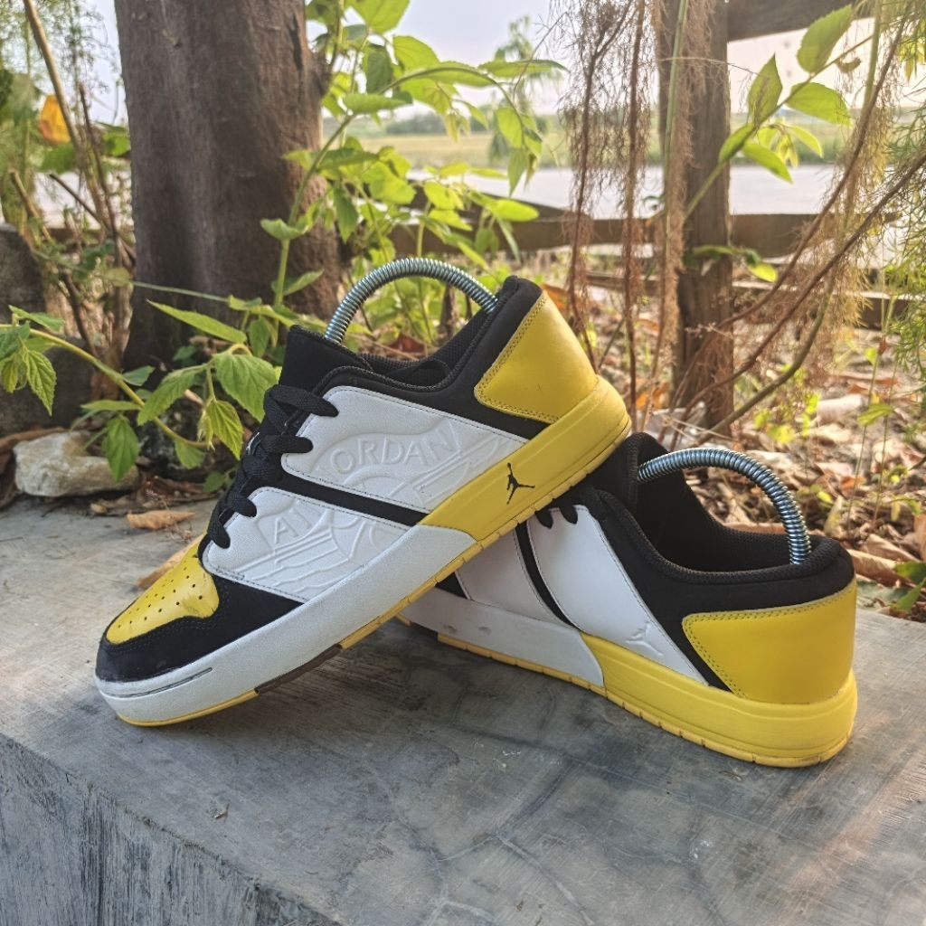 Jordan Nu Retro 1 Low Tour Yellow | Sepatu Original Unisex | Sepatu Pria | Sepatu Wanita