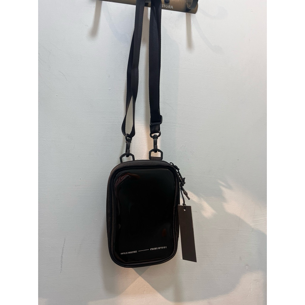 SLINGBAG | UNFOLDS