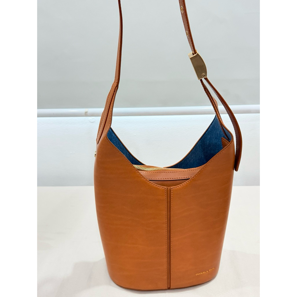 charles & keith c&k cnk preloved bag altea large tote bag