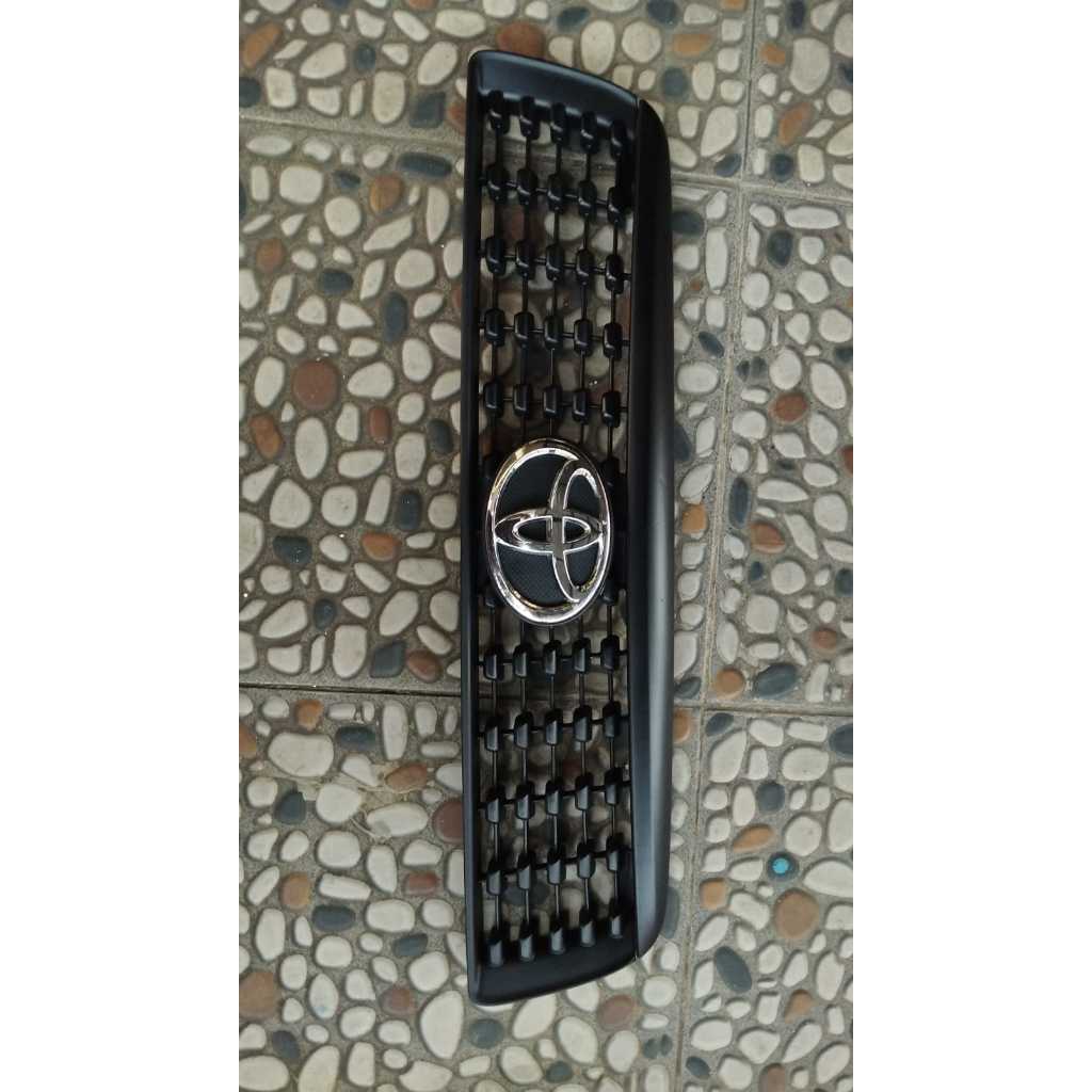 Grill rambang mobil toyota rush 2010-2012 original second