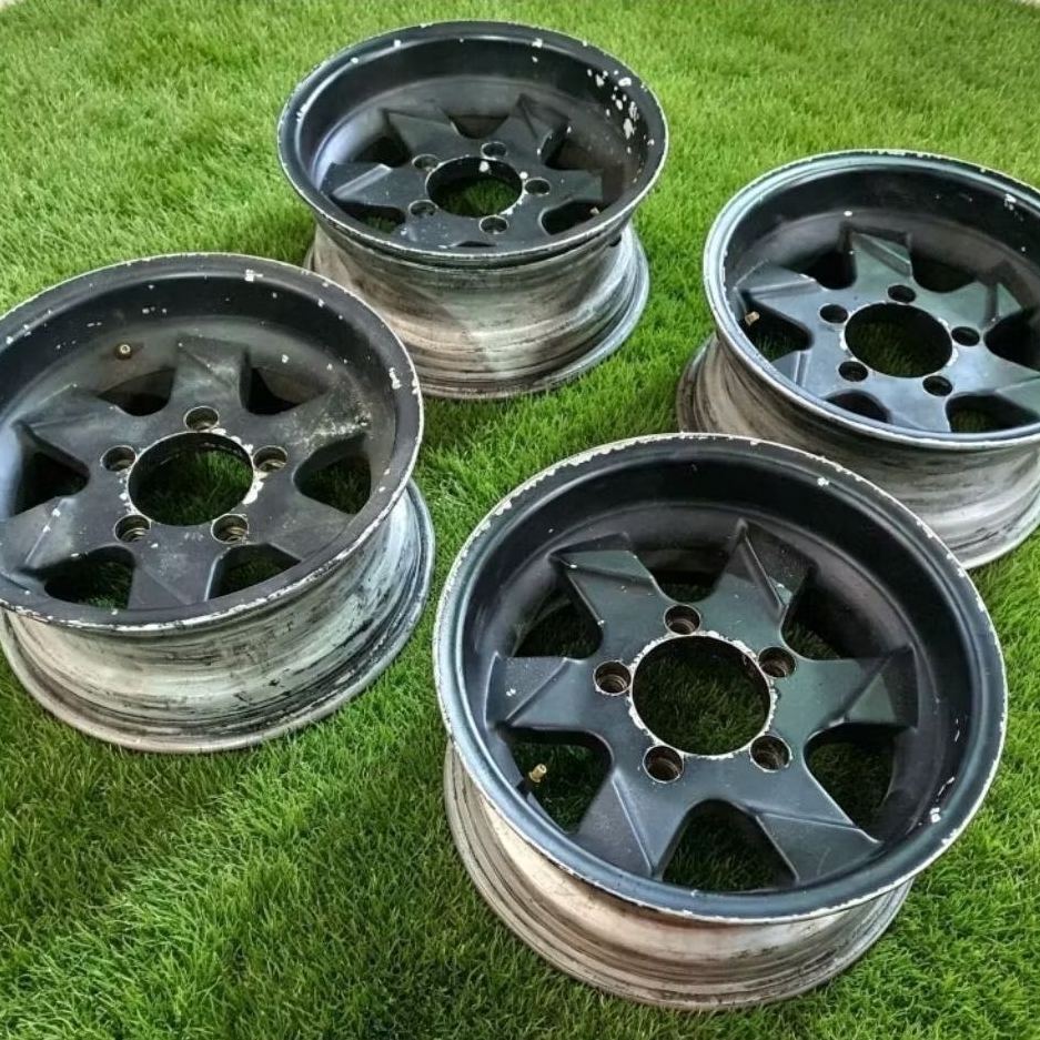 VELG PELEK DAIHATSU FEROZA JEEP WRANGLER RING 15 PCD 5x139,7 LEBAR 8 HITAM ORIGINAL