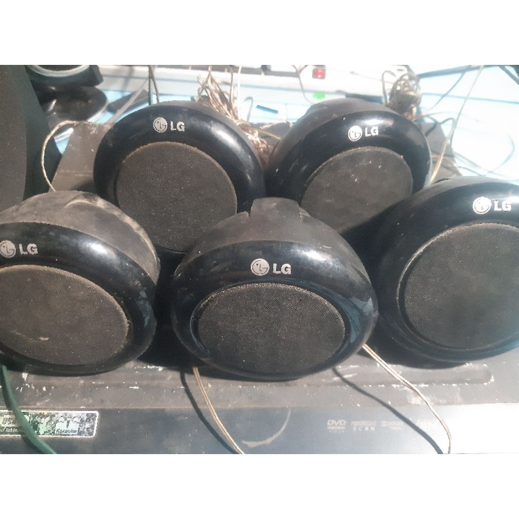 Speaker satelit Home Theater LG