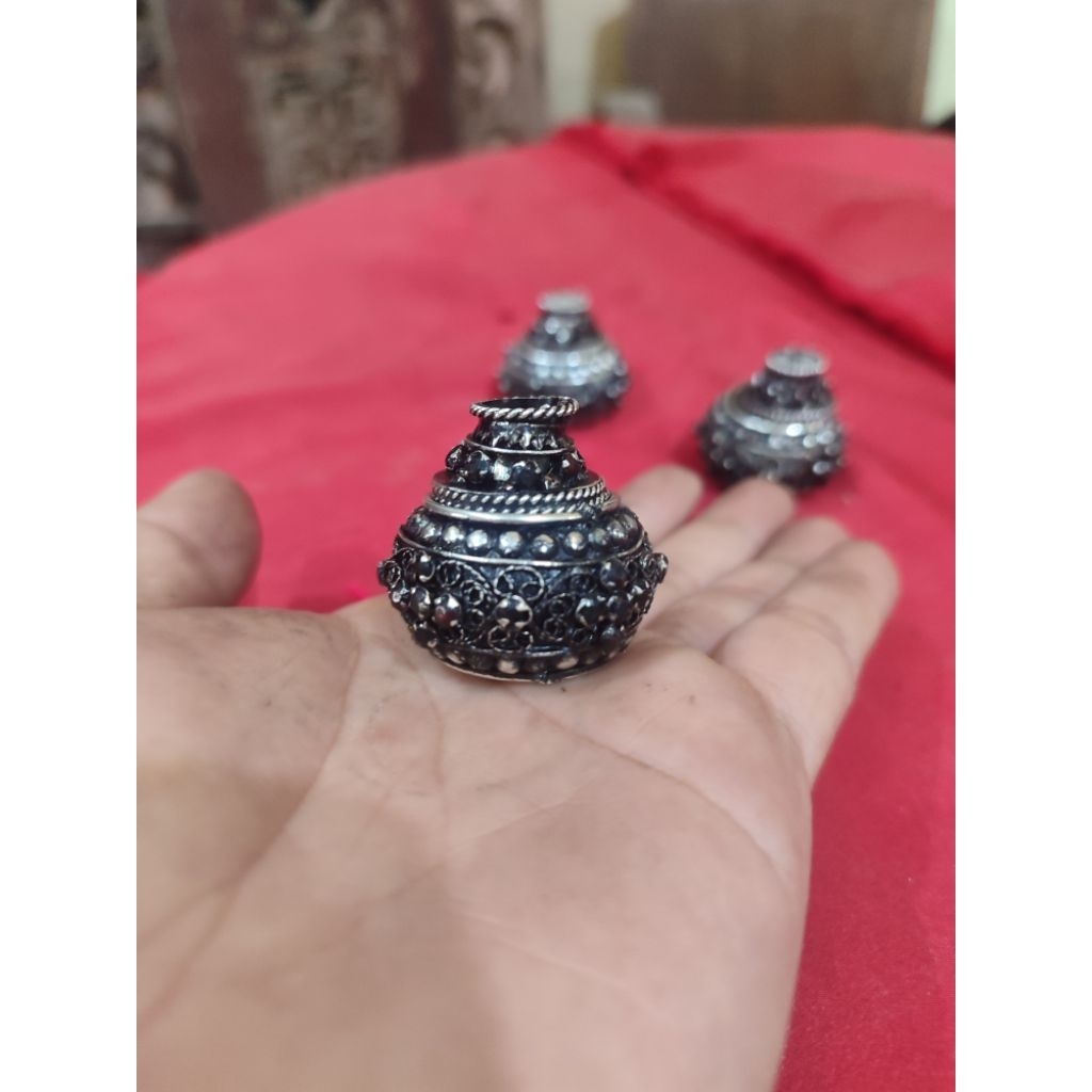 Mendak Selut Keris hitam