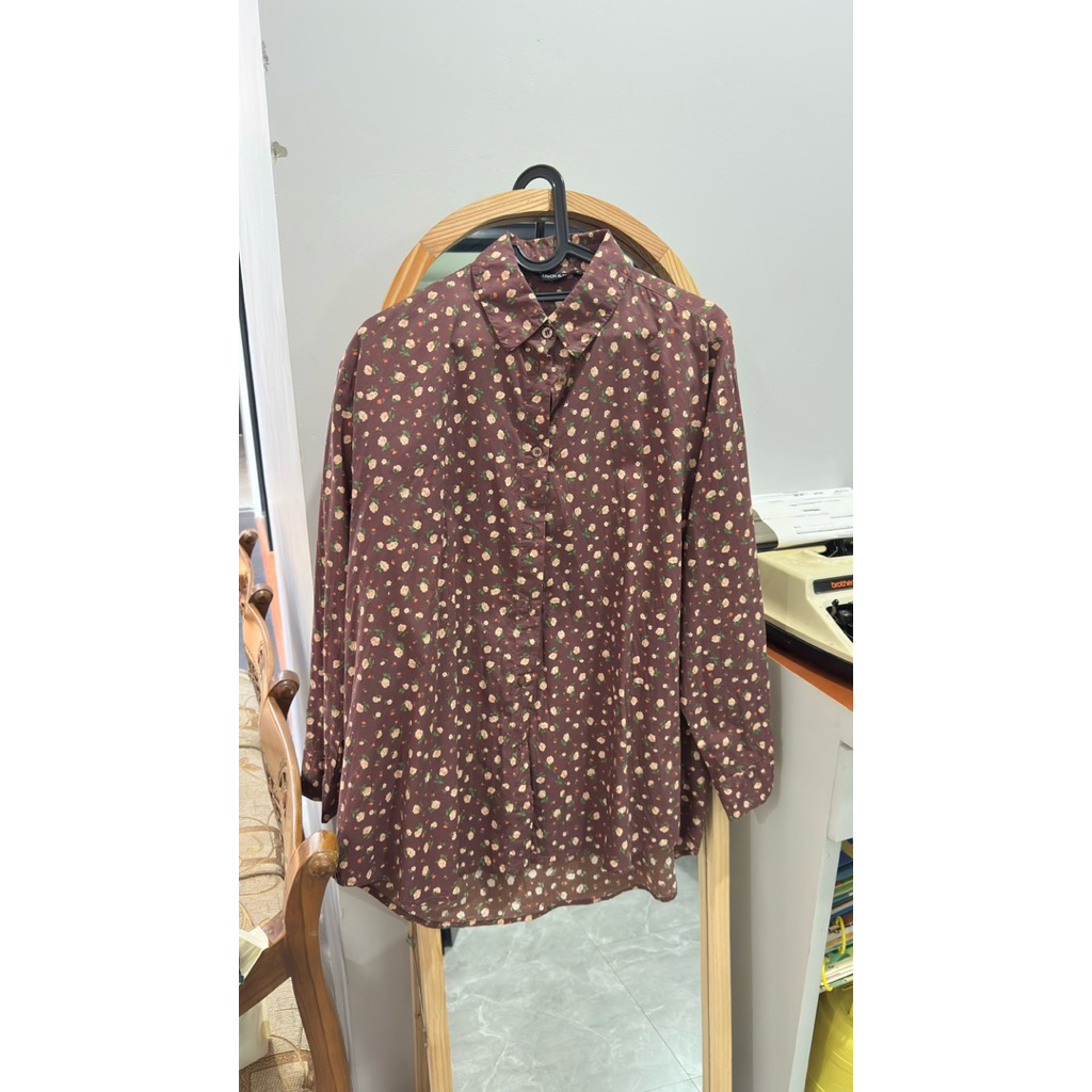 [PRELOVED] Oversized Shirt by Trick n Tricky