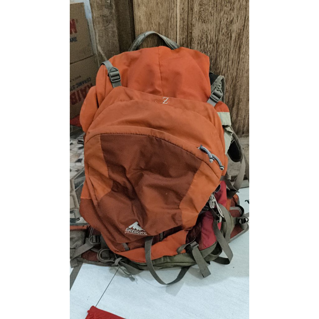 TAS GUNUNG GREGORY SECOND