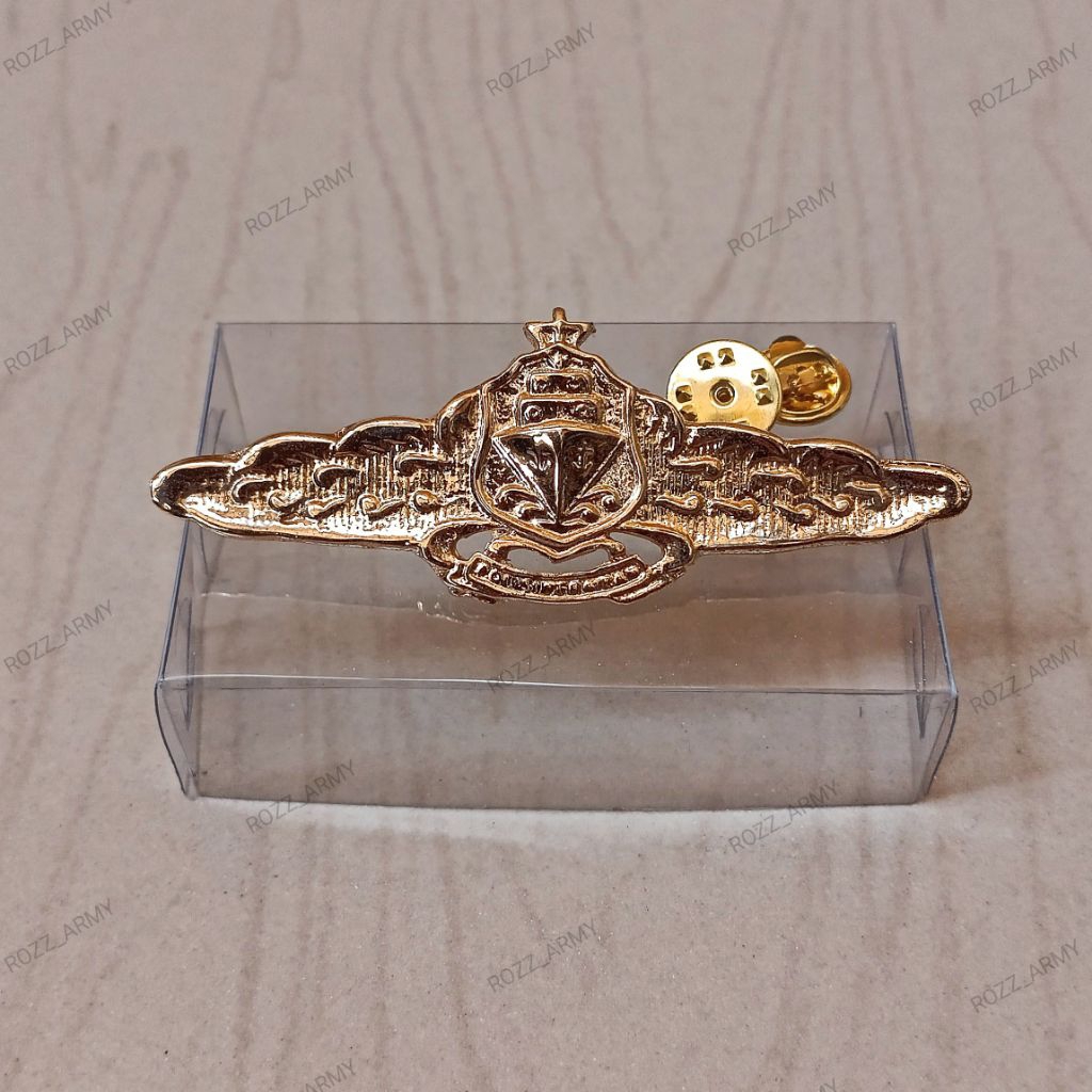 pin bahari polairud kancing paku logam gold