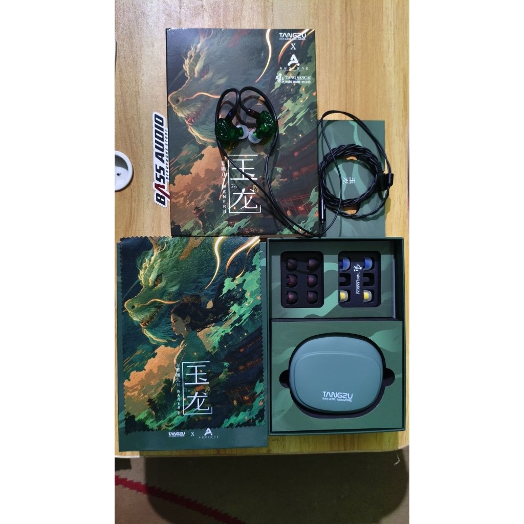 Tangzu waner sg 2 jade dragon iem