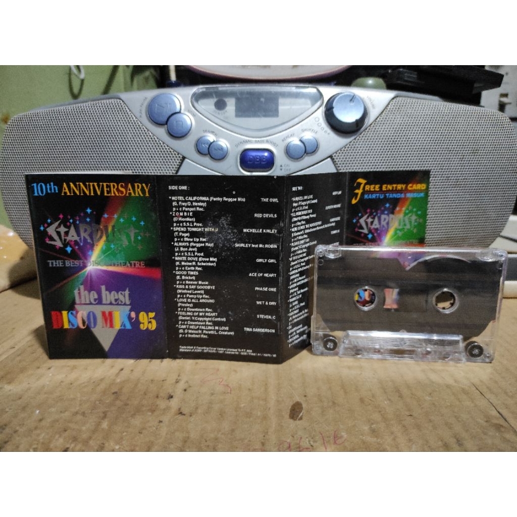 kaset pita Stardust the best disco remix'95