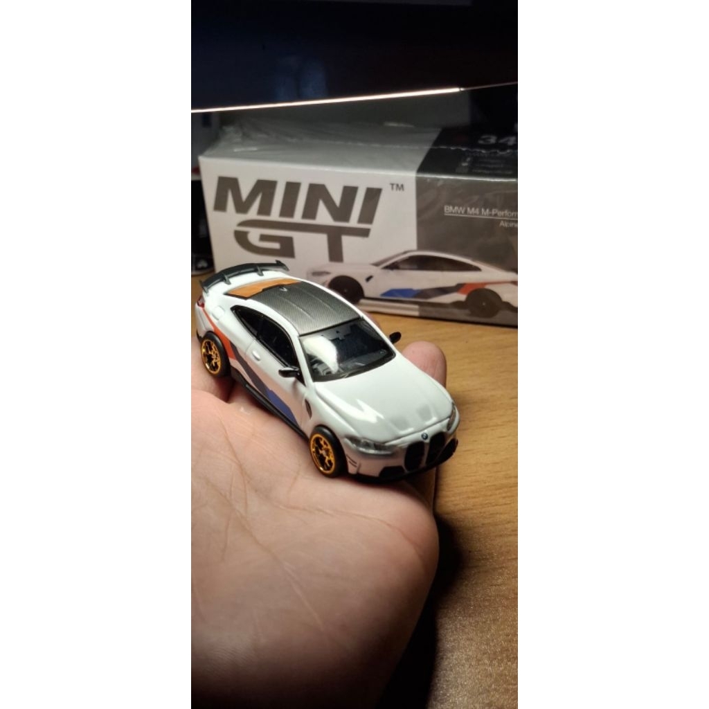 Mini gt Bmw m4