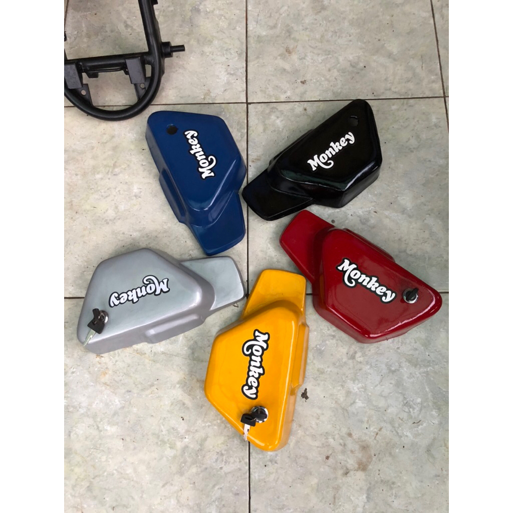 Side cover Monkey 125