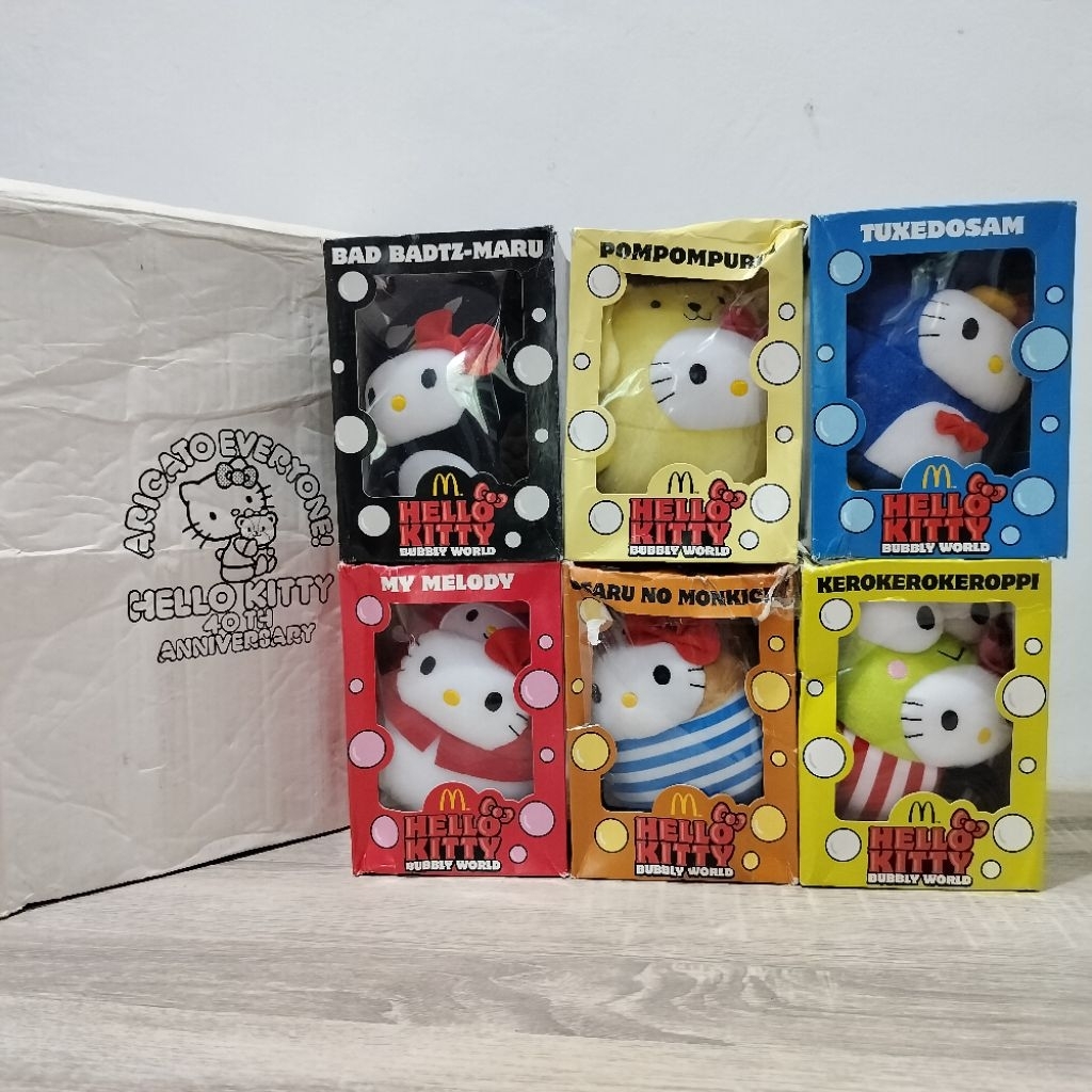 mcdonald's hello Kitty bubbly set