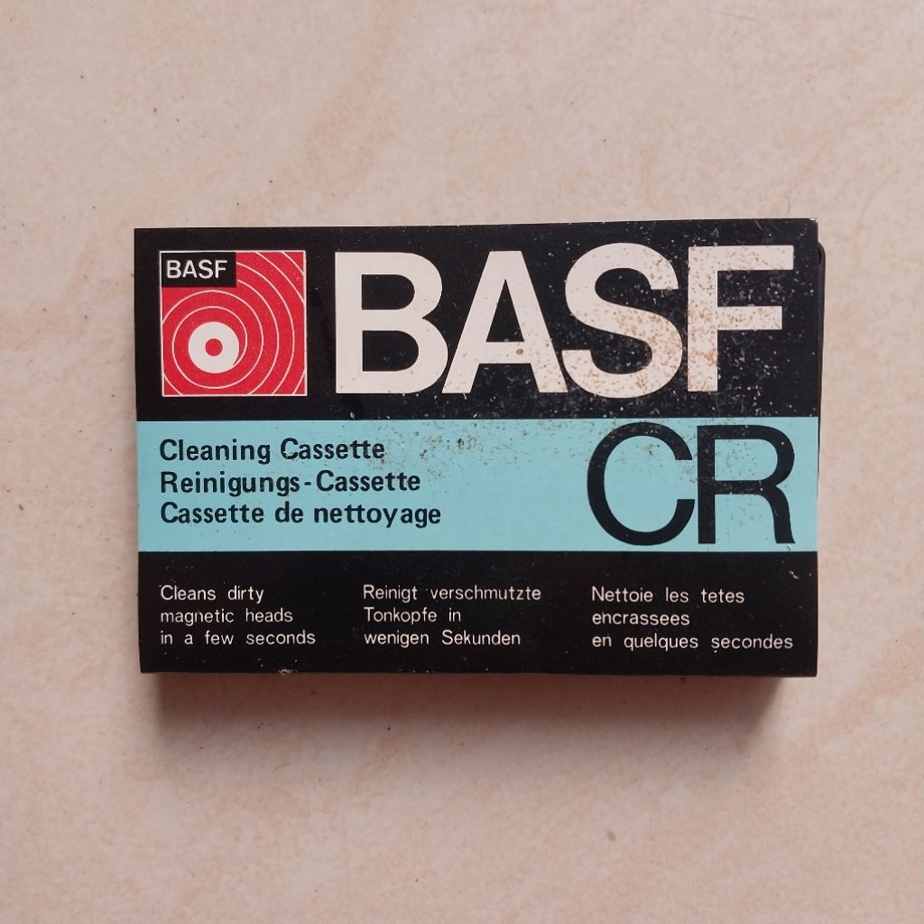 CLENAER CLEANING CASSETTE / LENS CLEANER CD - VCD - DVD